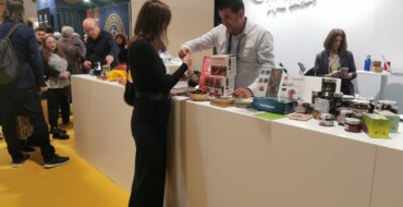 VisitElche participa en Madrid Fusión con la granada mollar y el dátil como protagonistas