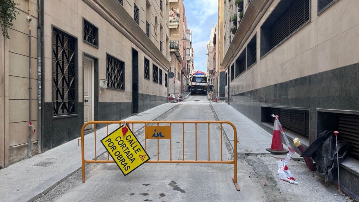 Continúan las obras de modernización del espacio público en el entorno del Raval de Santa Teresa