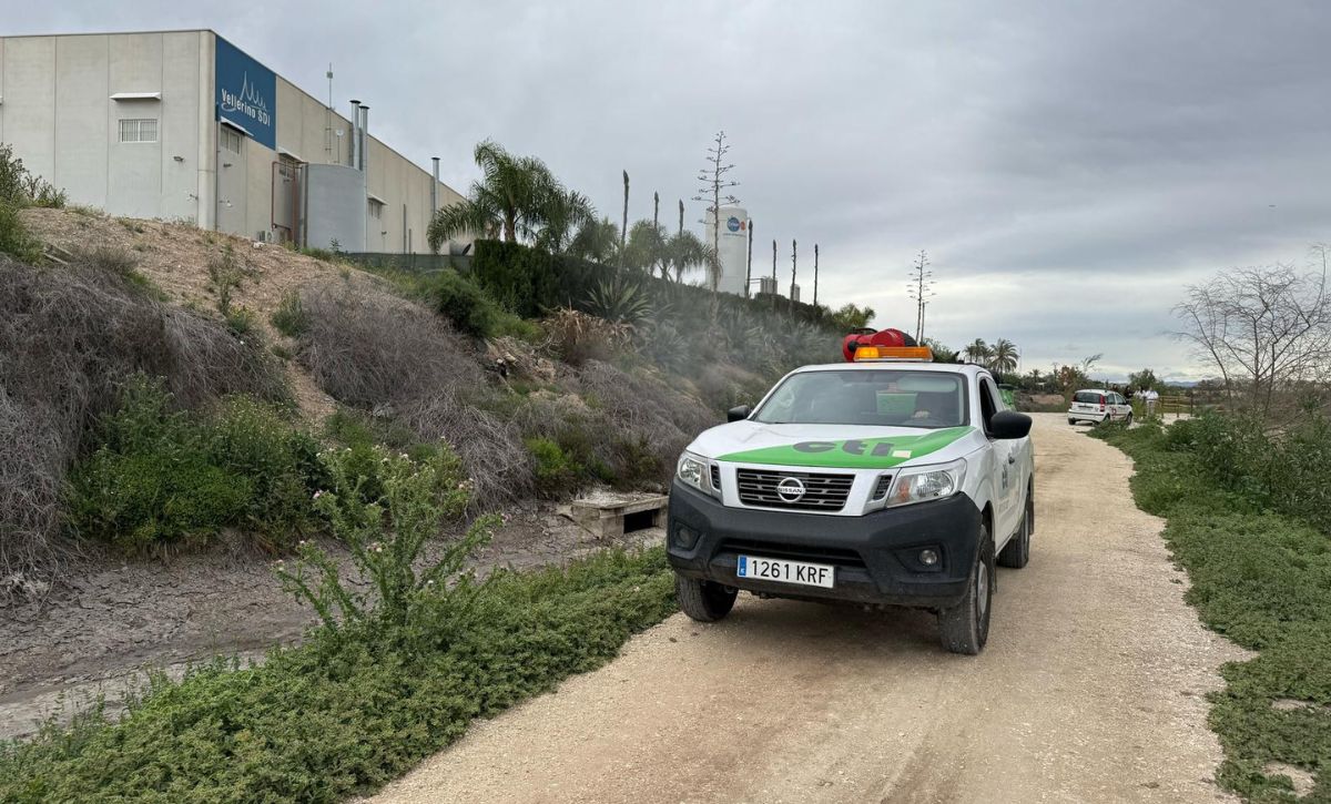 Campaña de fumigación contra mosquitos (2)