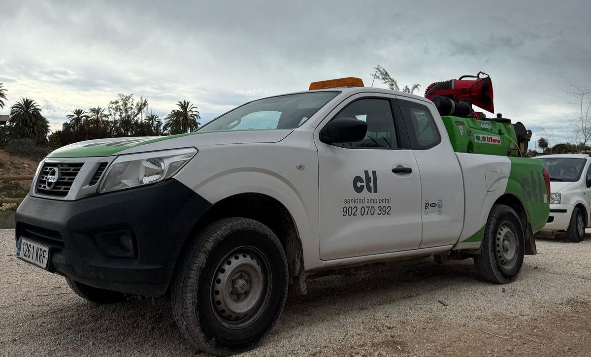 Campaña de fumigación contra mosquitos (4)