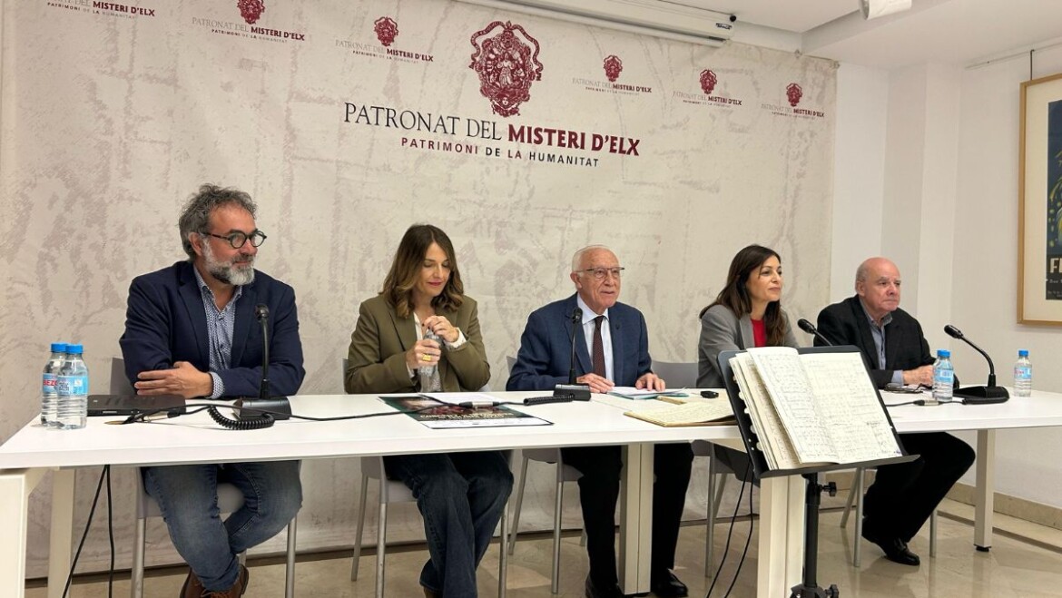 El Misteri d’Elx rep una donació de més de 5.000 partitures de l’exmestre de capella Pascual Tormo