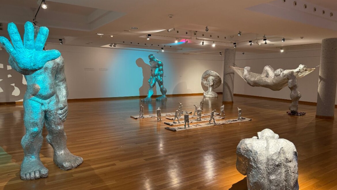 El MACE acoge una exposición del escultor Moisès Gil