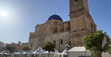 Todo listo para la Feria del Libro de Elche