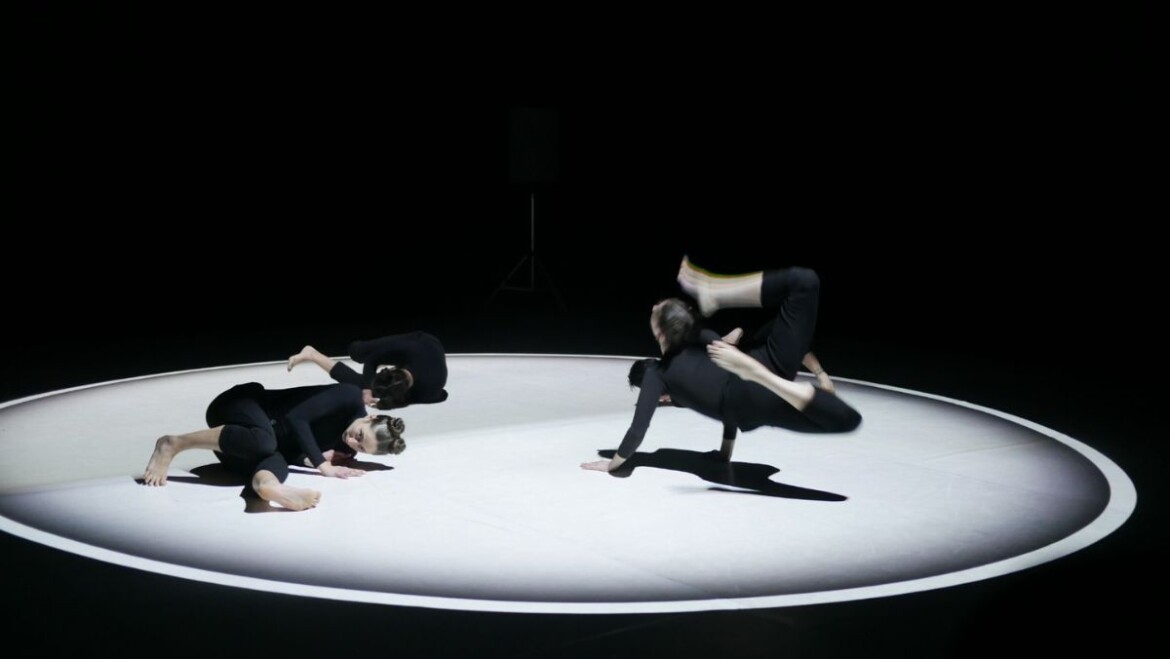 La 14 edición de Abril en Danza arranca en Elche con un espectáculo y un taller en el Escorxador