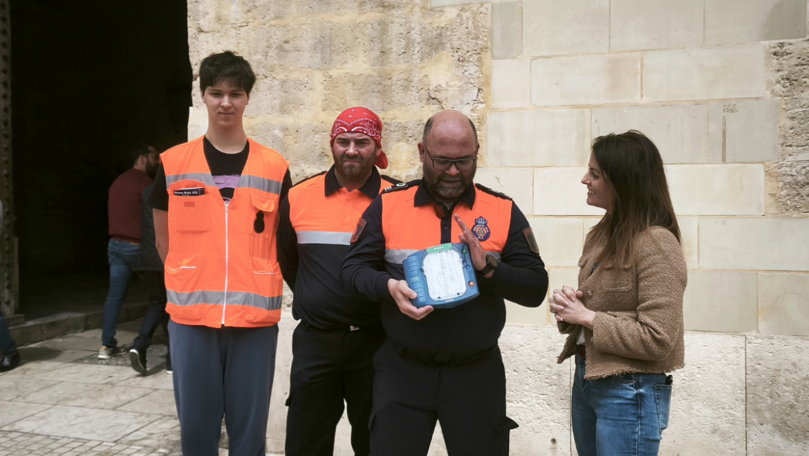 Elche contará con una decena de desfibriladores portátiles para unas fiestas cardioprotegidas