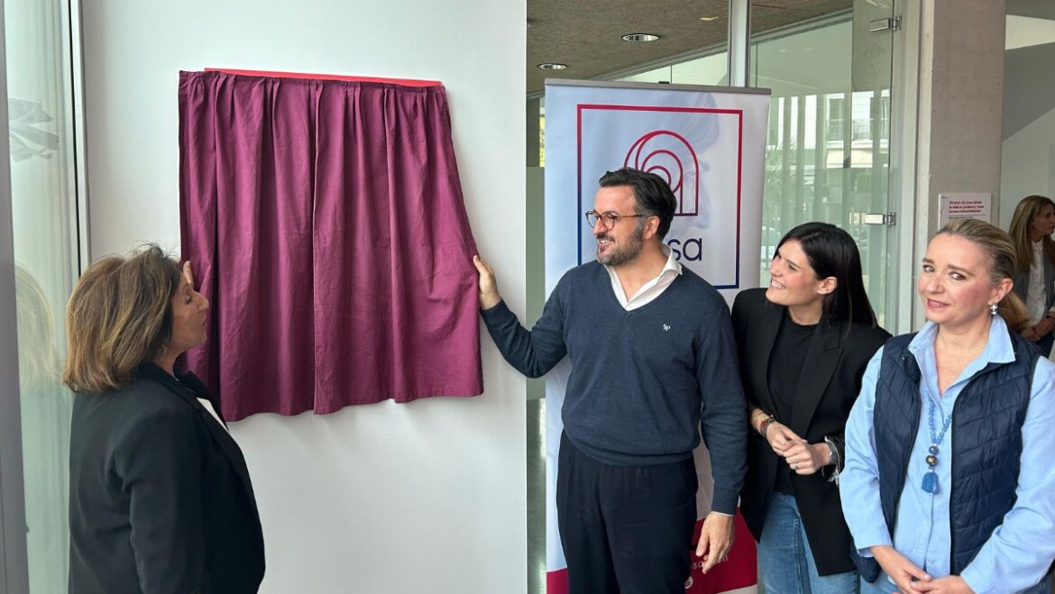 El alcalde inaugura el nuevo centro de formación de la Asociación APSA