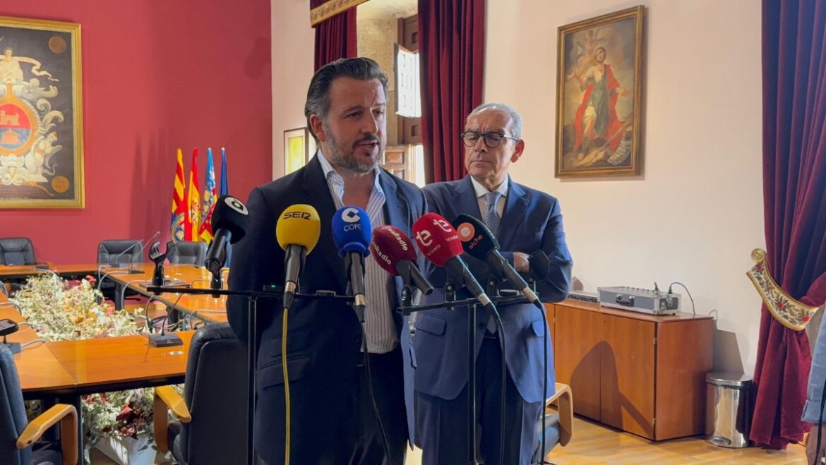 El Ayuntamiento exigirá la reproducción íntegra de la fachada de la antigua Banca Peral