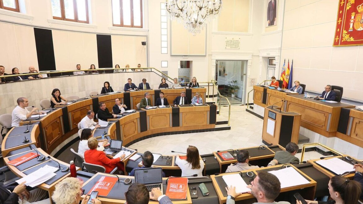 El Pleno de la Diputación aprueba por mayoría el concurso de ideas para el Palacio de Congresos de Elche