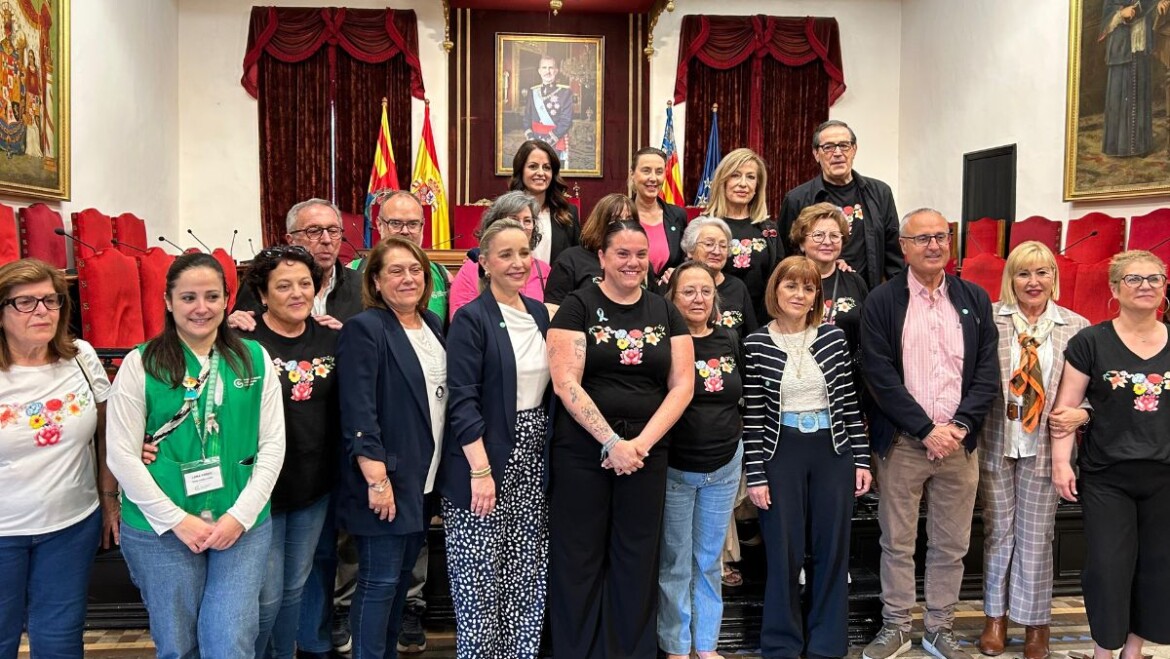 Elche se suma a la conmemoración del Día Mundial de la Lucha contra el Cáncer de Ovario