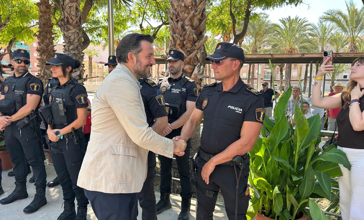 Inauguración nuevas dependencias policiales en Carrús (6)