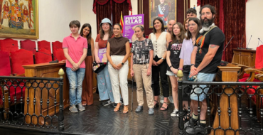 El Ayuntamiento, IES Misteri d’Elx y Mupe presentan el cómic ‘Fueron ellas’