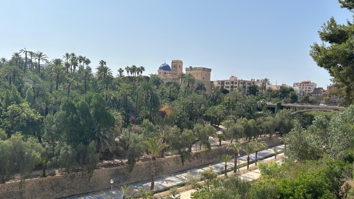 Elx estrena mirador turístic a l’avinguda de la Comunitat Valenciana