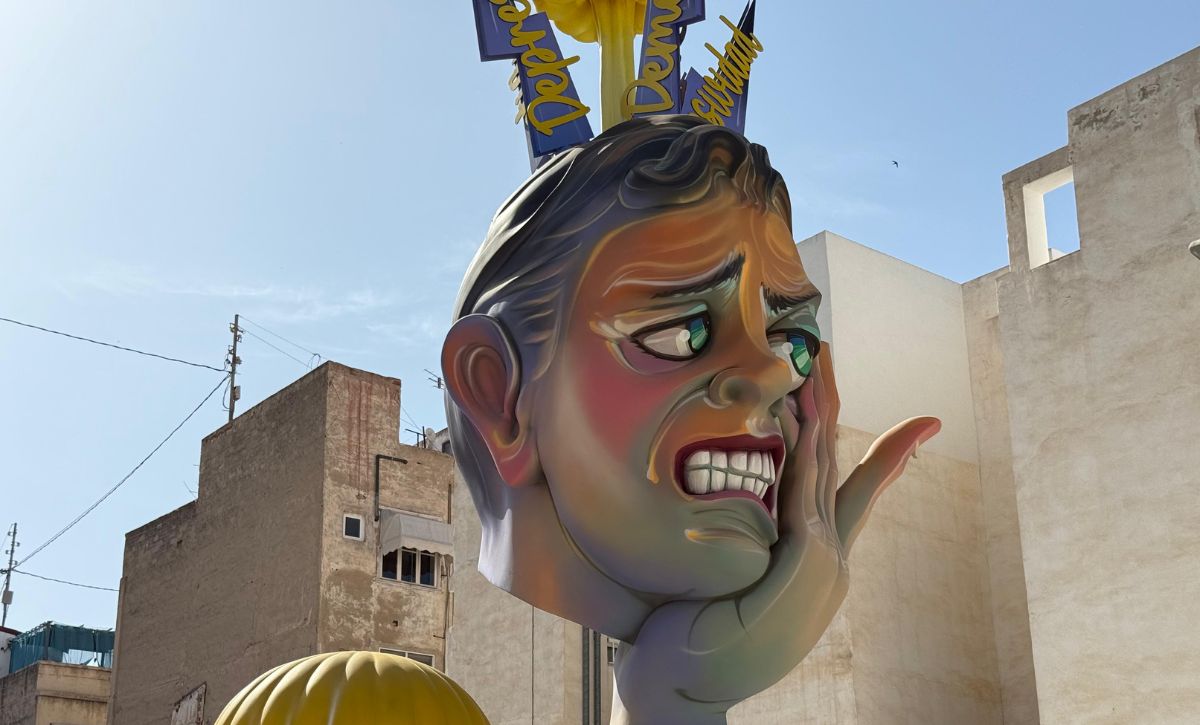 La salud mental protagonista en la Hoguera de San Juan 2025 del Raval (5)