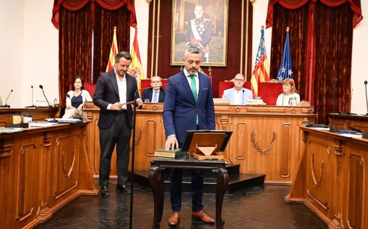 Pedro José Sáez toma posesión como nuevo concejal del grupo municipal de Vox