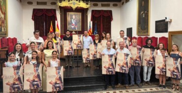 El cartell de l’il·lustrador il·licità Pablo Vidal anuncia les Festes d’Elx 2025