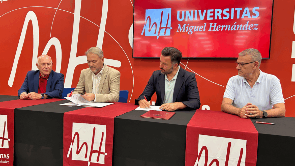 El Ayuntamiento y la UMH firman un convenio para el uso compartido de espacios