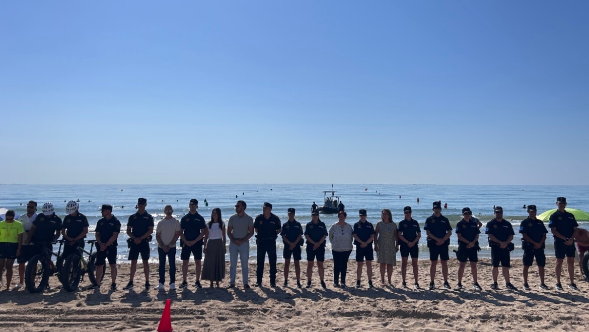 Un dispositivo con 42 efectivos garantizará la seguridad en las playas de Elche durante todo el verano