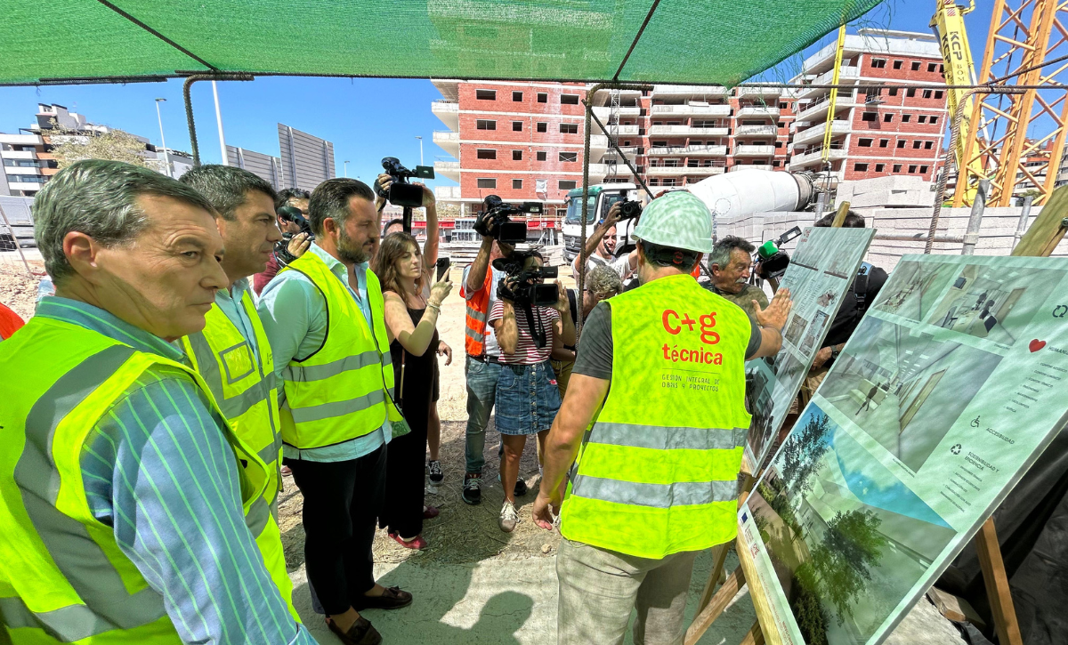 Visita a las obras del Centro de Salud de Travalón (3)