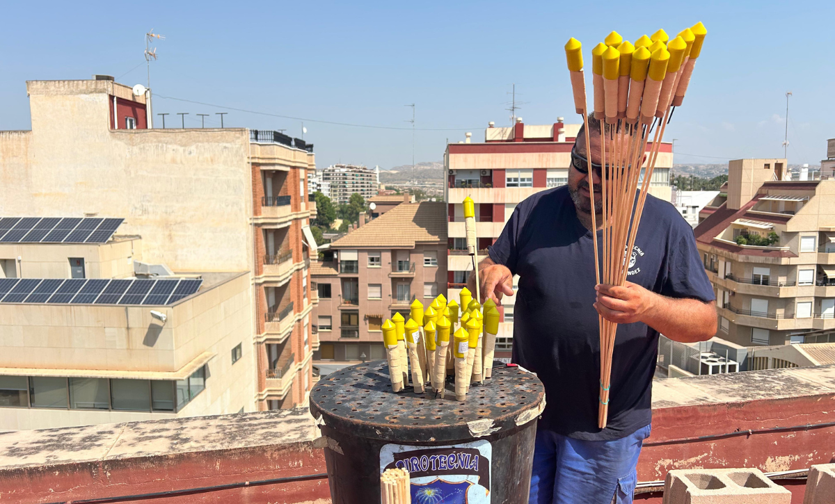 Preparativos Nit de l'Albà 2025 (8)