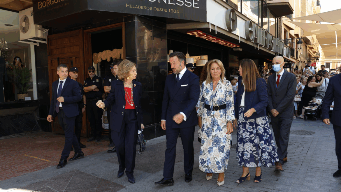 S.M. la Reina Sofía preside en Elche la gran cumbre internacional sobre Alzheimer y otras enfermedades neurodegenerativas