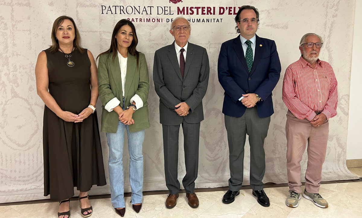 El vicerrector del CEU en Elche Álvaro Antón, elegido portaestandarte del Misteri d’Elx