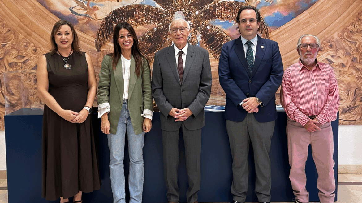 El vicerrector del CEU en Elche Álvaro Antón, elegido portaestandarte del Misteri d’Elx