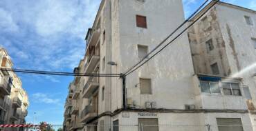 El Ayuntamiento desaloja preventivamente una vivienda de San Antón tras un desprendimiento parcial del techo