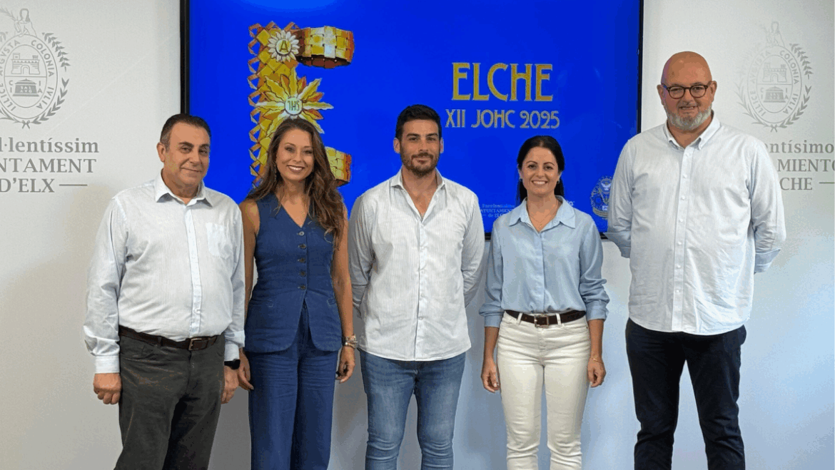 Elche elabora una costra gigante con motivo del Encuentro Nacional de Jóvenes de Hermandades y Cofradías