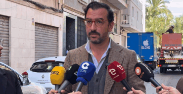 Comienza la renovación de más de 1.000 luminarias en Altabix y Sector V