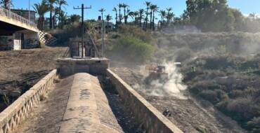 Comienzan los trabajos de limpieza y recuperación del acueducto de Riegos de Levante