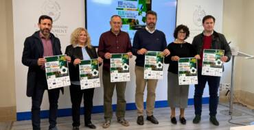 El encuentro deportivo Populares-Informadores se celebra este domingo con fines benéficos