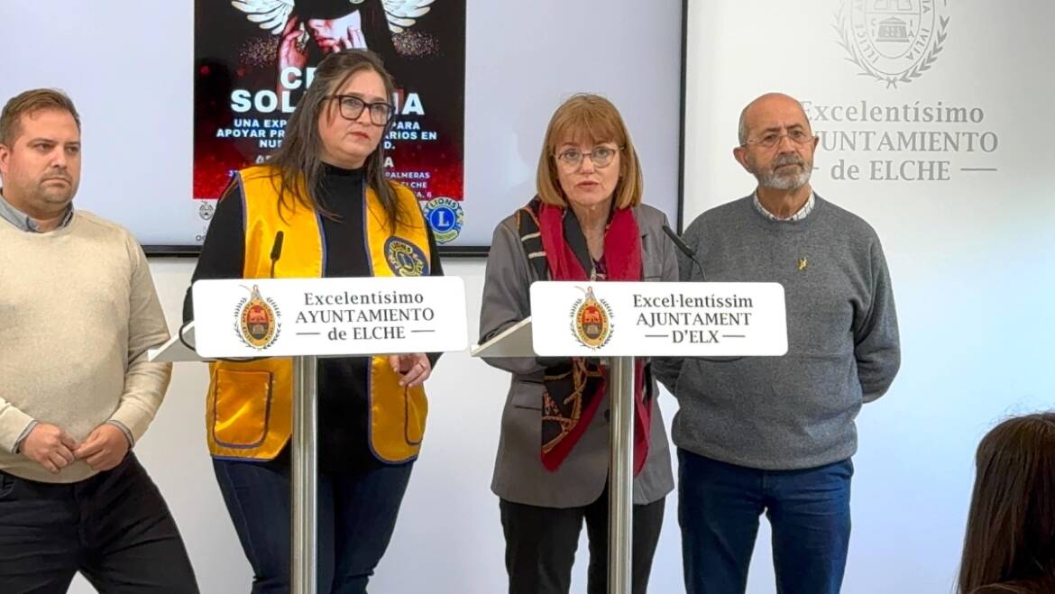 Elx celebra un sopar a cegues per a sensibilitzar sobre les persones amb discapacitat visual