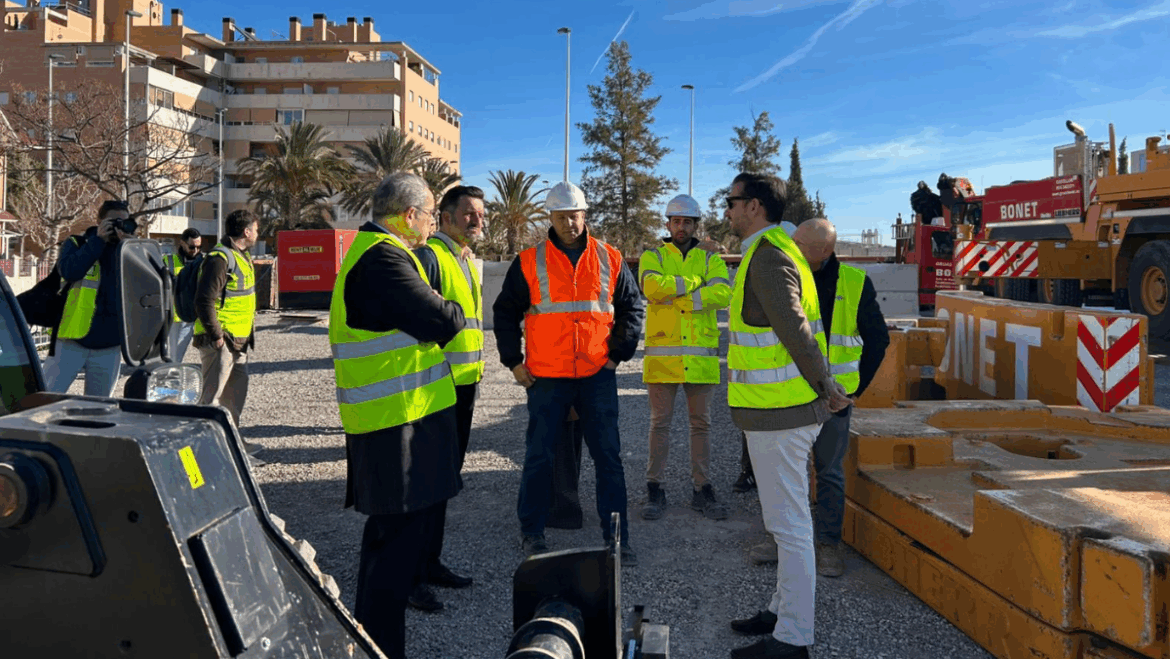 La pasarela peatonal de Altabix se abrirá al público en el mes de febrero
