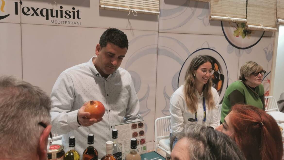VisitElche participa en Madrid Fusión con la granada mollar y el dátil como protagonistas