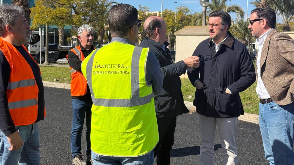 L’Ajuntament ultima els treballs de reasfaltat de rotondes al Parc Empresarial