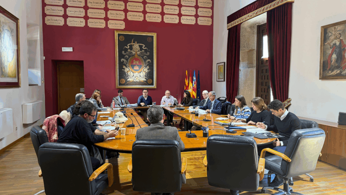 La Junta del Palmeral da luz verde al estudio para instalar un ascensor junto al Puente de Santa Teresa