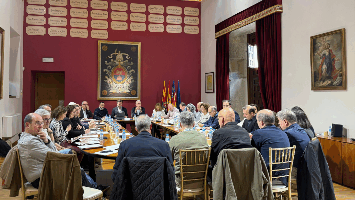 El Ayuntamiento de Elche acoge la Mesa del Calzado para impulsar un Plan de Choque del sector