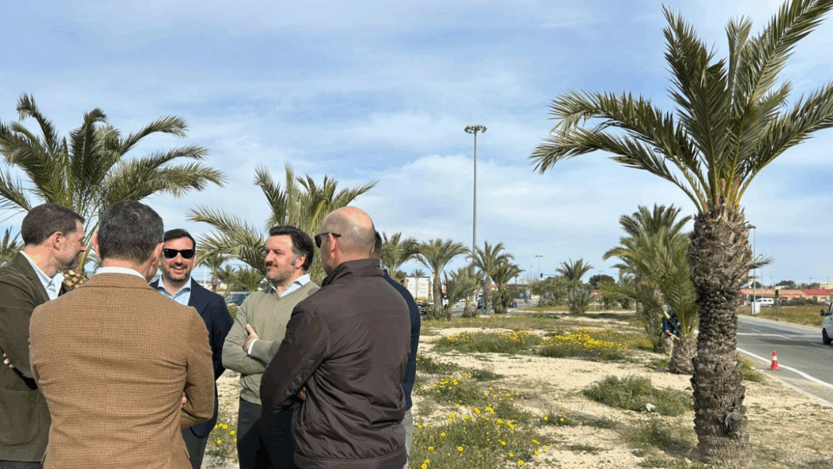 Comienzan los trabajos de ajardinamiento de las rotondas de la Ronda Oeste