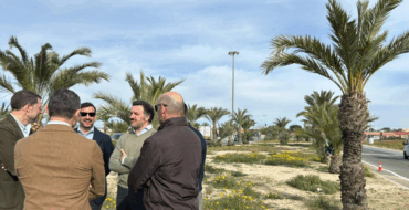 Comienzan los trabajos de ajardinamiento de las rotondas de la Ronda Oeste