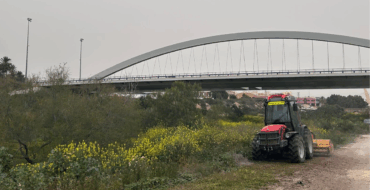 Comienzan los trabajos de limpieza y desbroce del sendero sur del Vinalopó