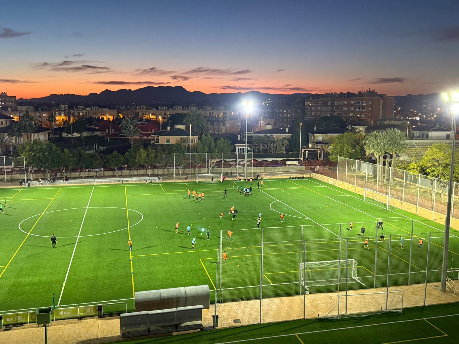 Elche moderniza la iluminación de campos e instalaciones deportivas con luz LED (5)