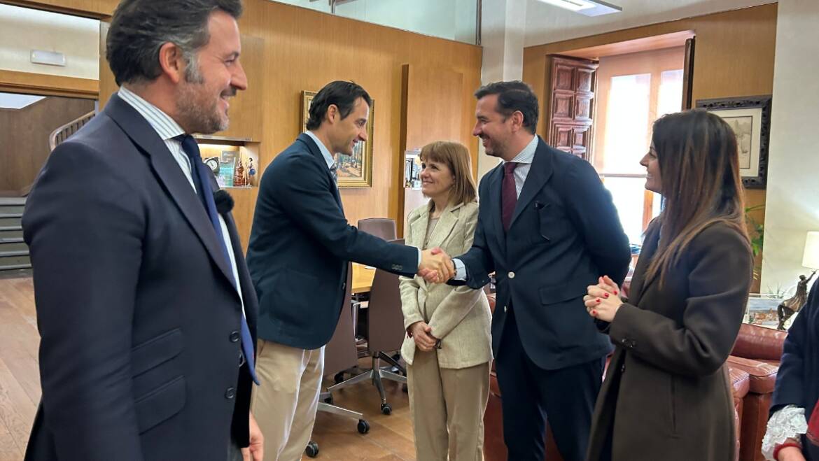 Elx i Torrevella reforcen llaços i reivindiquen millores en infraestructures al Ministeri