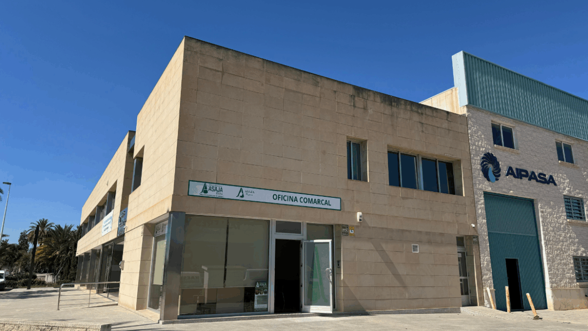 Elx posa en marxa un nou sistema de recollida i reciclatge de residus agrícoles