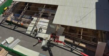 Comienzan los trabajos de retirada del techado de los Baños Árabes junto al Mercado Central