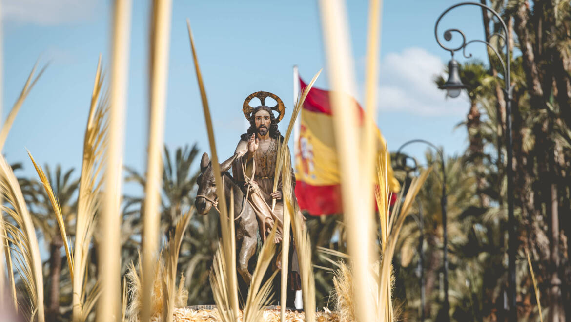 Més de 400.000 persones ixen als carrers durant la celebració de la Setmana Santa