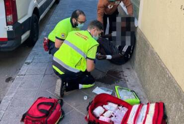 Dos detinguts per agredir amb un matxet a un altre usuari de menjador social