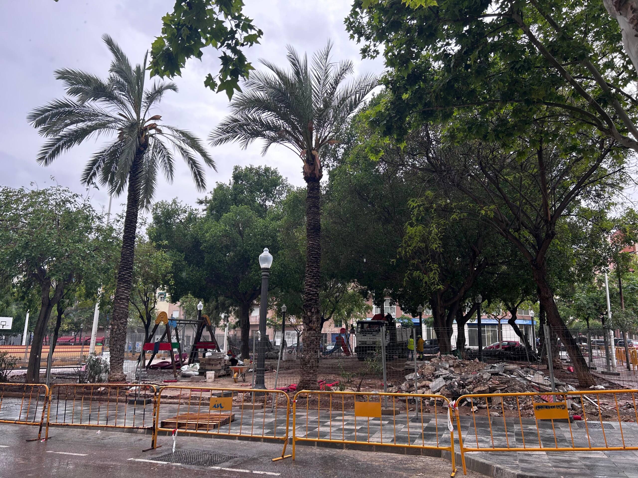 Avanzan las obras de renovación del Parque 9 de octubre (1)