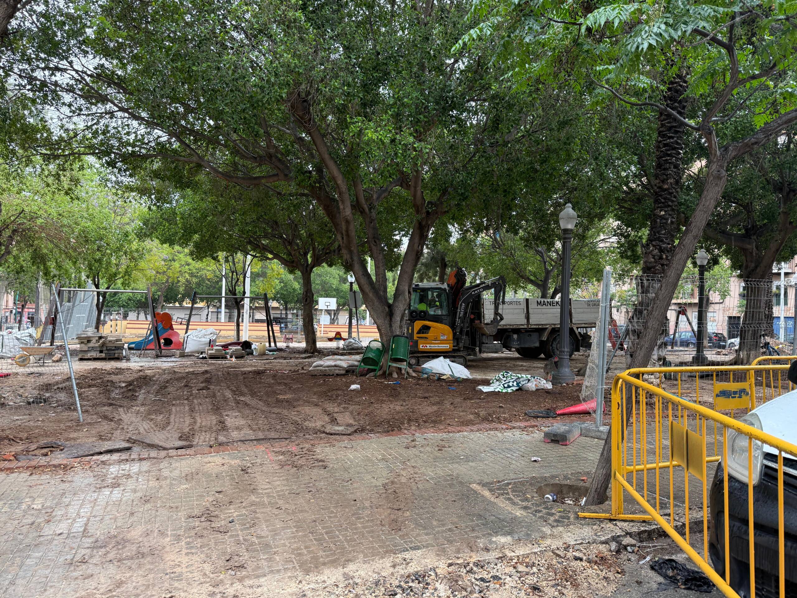 Avanzan las obras de renovación del Parque 9 de octubre (5)