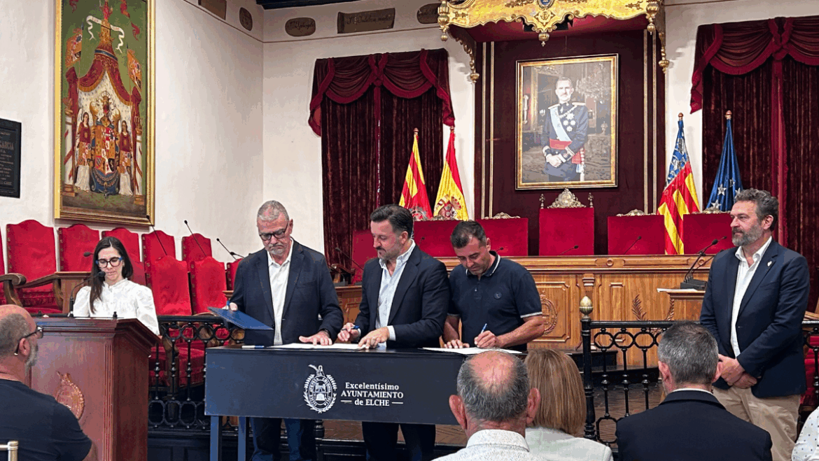 El Ayuntamiento firma 7 convenios con entidades agrarias del municipio