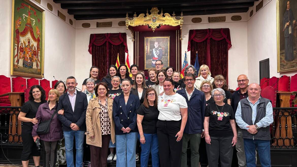 Elx commemora el Dia Mundial de lluita contra el Càncer d’Ovari